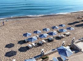 加里尼海滩酒店，位于基萨莫斯的酒店