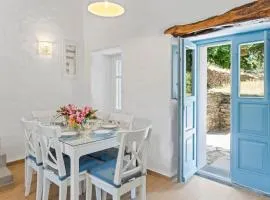 Peaceful Stay in Livadia, near Chora and Beach