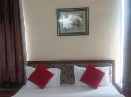 Hotel Simla Palace