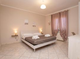 Acquamarina Rooms，位于卡梅罗塔码头的酒店