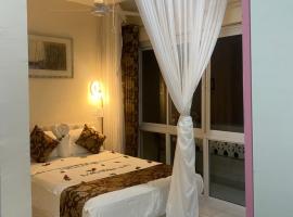 Breezebay Pool hotel，位于乌昆达的酒店