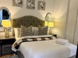 Ellipse Waterfall Luxury Sapphire