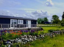 Nice cottage, great view, free parking