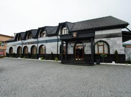Готель-ресторан Vertex，位于Tyachiv的酒店