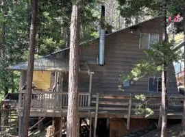 Sequoia National Forest CabinK