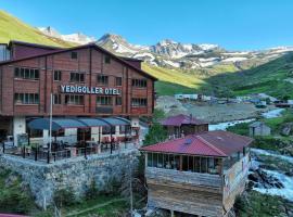 Yedigoller Hotel & Restaurant，位于乌宗的酒店