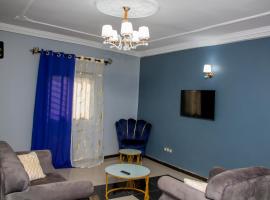Chambre privée dans appart à Bafoussam Diengdam proche agence BlueBird，位于Bafoussam的酒店