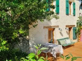 Maison indépendante au pied du Vercors - Gîte du Mas Roux