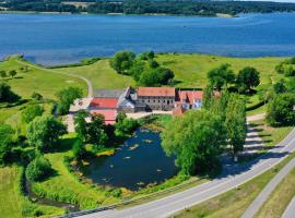 Aamølle Gæstgiveri，位于海松的酒店