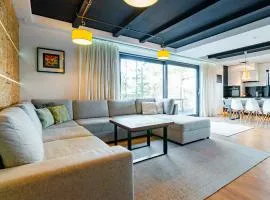 Willa WHITE GLOVE NARTY