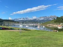 Stylish Mountain Condo w/Fireplace on Lake Dillon