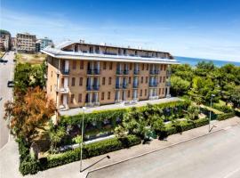 Hotel Parco，位于圣贝内代托-德尔特龙托的酒店