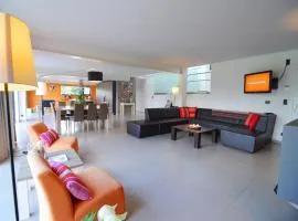Family Villa, Profondeville, cleaning included