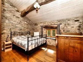 Forest-Edge Stay, Burtonville, cleaning included