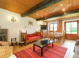 Rustic Vacation Home, Baneux, cleaning included
