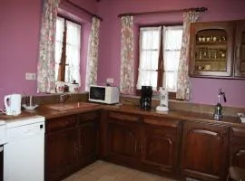 House in the countryside on a large estate, cleaning included