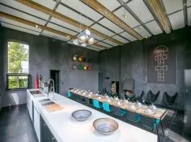 Spacious Retreat in Denée, cleaning included