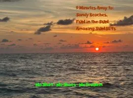 Magic Secluded Suite-Pool-Sauna plus Lake View Venice Florida