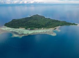 Reconnect - Private Island Resort & Dive Center Togean - Buka Buka Island