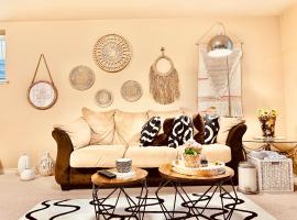 Scorpio House Langley，位于兰利的酒店