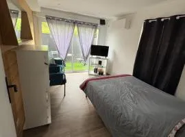 Studio dans maison 2 personnes