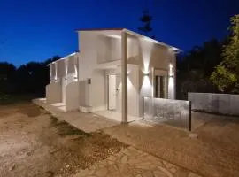 SmallHouseLefkada ΘΕΜΑ