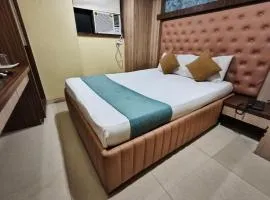 Hotel Ratna Paradise Thane West