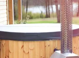 Domek Las nad jeziorem