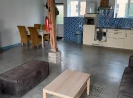 ruim driepersoons appartement