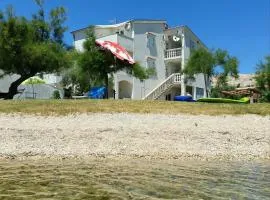On the beach apartments PAG