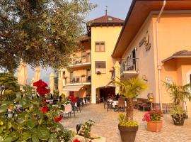 Goldenhof，位于奥拉的酒店