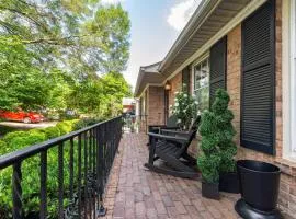 Southern Charm 2BR Greensboro Nest