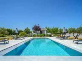 Nostra Terra Villa, 2-acre Secluded Nature Escape with Heated Pool, By ThinkVilla