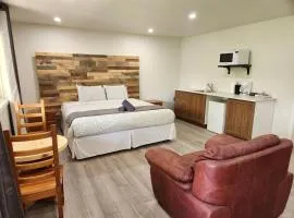 Alpenrose 100 King bed Hottub Mountains Views