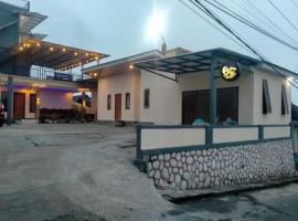 PESONA BROMO Homestay，位于庞越的酒店