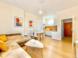 Peaceful Condo in City Center