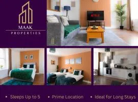 Perfect For Long Stays Fast Wi-Fi Central Location Spacious Rooms