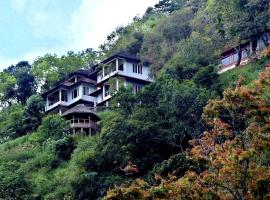 Blackberry Hills Munnar Nature Resort & Spa，位于蒙纳的酒店