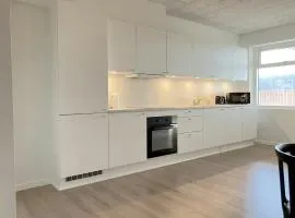 Central and Spacious Apartment for 10