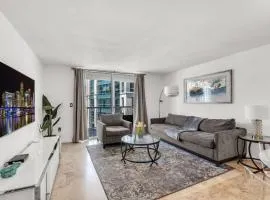 Stylish 1BR Brickell Retreat Walk to Everything