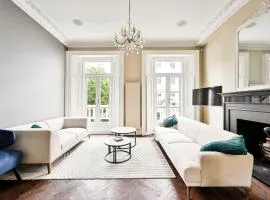 4 Rooms, 5 Beds, Spacious House