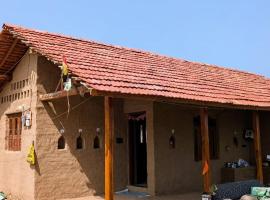 The Kesar Home Stay，位于Maheshwar的酒店