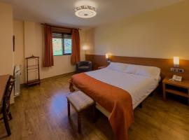 Hotel Don Pepe Lago de Sanabria，位于Ribadelago的酒店