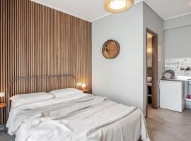 Theros Lux Apts.，位于普莱诺斯的民宿