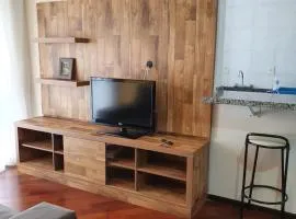 Apto com cozinha e lavanderia