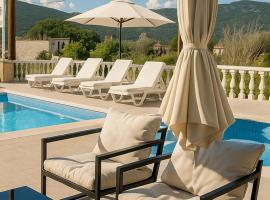 Hotel Alexandros，位于阿穆迪亚的酒店