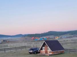 Tsaatan - Small house by the lake