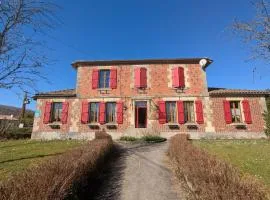 Gîte confortable dans l'ancien presbytère de Futeau, 3 chambres, jardin, WiFi, entre Verdun et Châlons - FR-1-585-13