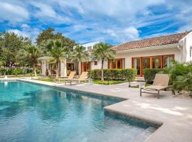 Villa Toscana Tamarindo- Elegant Villa，位于塔马林多的酒店