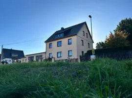 Schlossblick und Komfort in Stolpen, cleaning included